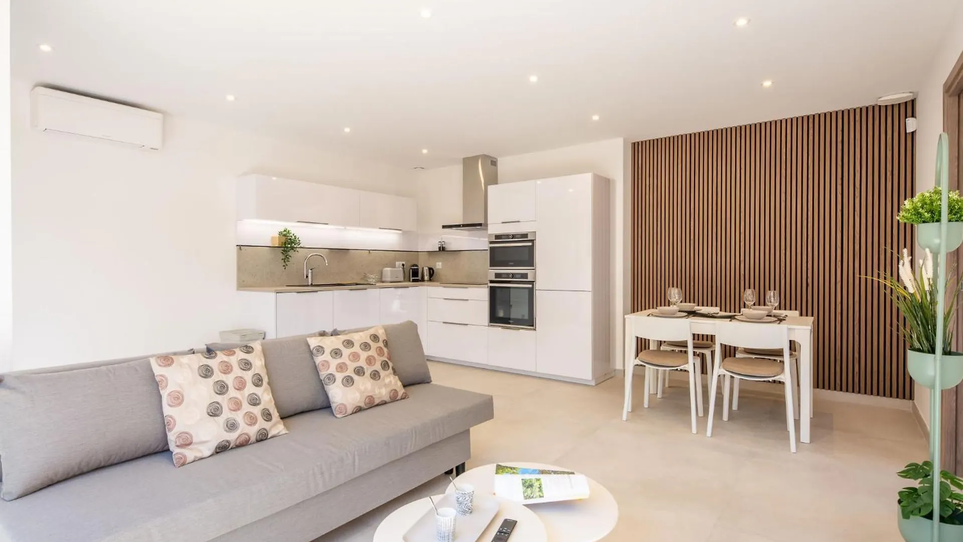 Apartment Akemi By Interhome Sainte-Maxime